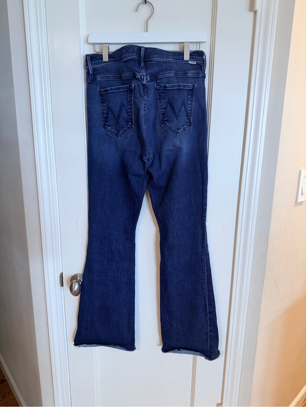 MOTHER The Weekender Fray in Mint Condition Rinse Jeans 29 - Picture 6 of 14